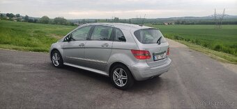 Mercedes B w245, benzín, automat - 4