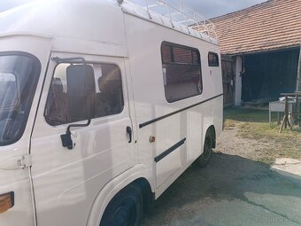 AVIE - 4