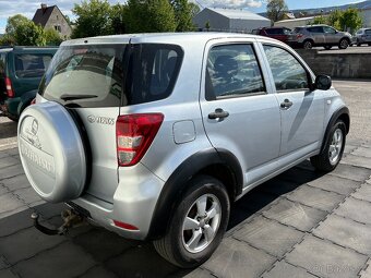 Daihatsu Terios 1.5i 16V 4x4 klima, tažné, nová STK - 4