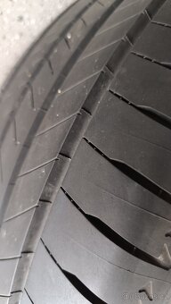 Bridgestone 225/50 R18 95V - 4