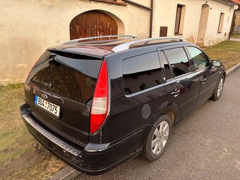 Ford Mondeo 2.0i - čist popisek - 4