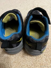 Skechers - 4