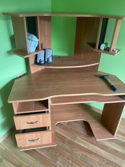 Prodám rohový stůl - 4