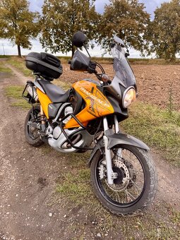 Honda Transalp 700 - ABS, PNEU, BATERIE, OLEJ a STK - 4