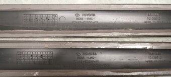 Dveřní lišty Toyota Avensis 2010 - 4