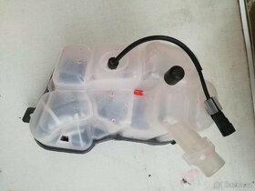 Nádrž na chladící kapalinu Mondeo Ford, volvo xc - 4