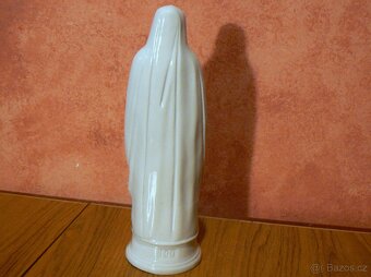 svatá soška Madonka - 4