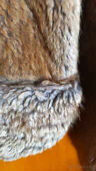 dámský krátký kožich hnědorezavé barvy - 4