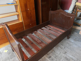 STAROŽITNÁ DŘEVĚNÁ POSTEL - 4