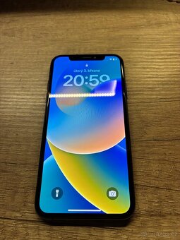 IPhone XS - 4