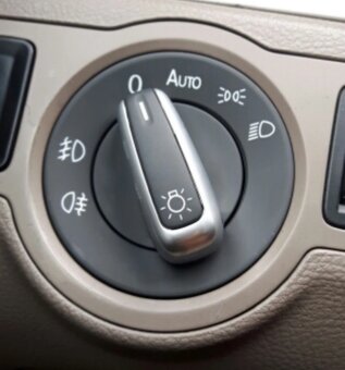 Volkswagen Spínač světel 1K0941431A. - 4
