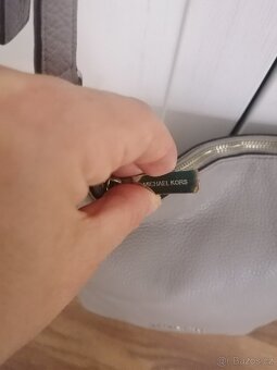 Kožená crossbody kabelka Michael Kors - 4