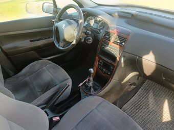 Peugeot 307 - 4