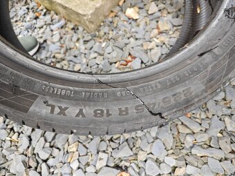Continental 225/45 R18 - 4