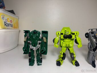 Transformers set 6 figurek - Auta a stíhačka - 4