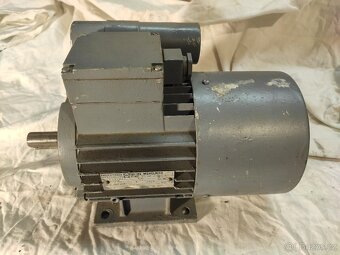 PRODÁM elektromotor 550W - 4