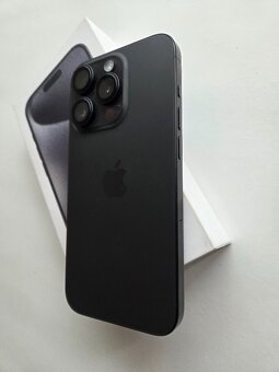 Prodám iPhone 15 pro 128GB Black Titanium - 4