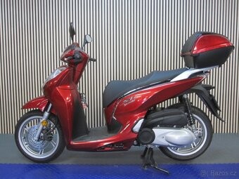 Honda SH 300A - 4
