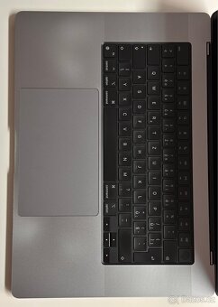 16” MacBook Pro M1, 16/1TB, Komplet Balení Pěkný Stav - 4