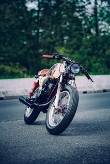 Motorka Suzuki TRS118 (café racer) - 4
