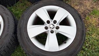 Alu kola Škoda 5x100, zimní pneu - 4