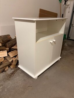 Skříňka s přebalovacím pultem - 4