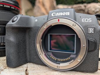 Canon EOS RP + EF 17-40 - 4