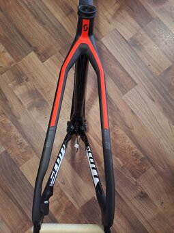Nový nepoužitý karbonový rám Scott Scale 29er /velikost L,XL - 4