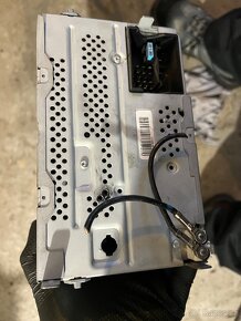 Škoda Superb 2-originální autoradio - 4