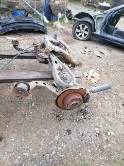 Zadní náprava i s diferakem z Bmw e46 - 4