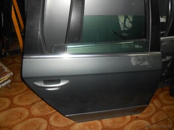 prodam bocni dvere vw passat b6 kombi , 3C . rok 2008 - 4