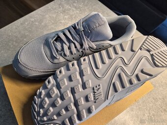 NIKE Air Max 90 - 4