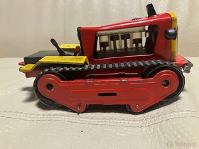 Pásový traktor 50 léta - 4
