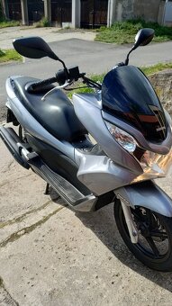 2011 Honda pcx 125 najeto okolo 27 tis.km - 4