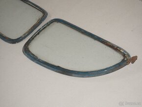 Škoda 1101 / 1102 Tudor - zadní ventilační okénka - 4