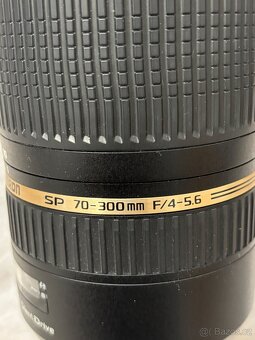 Nikon D7200 top - 4