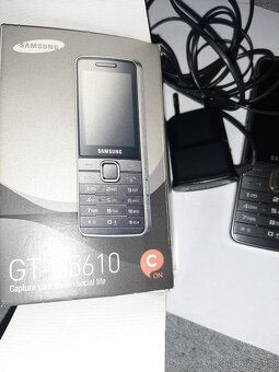 Samsung GT-S5610 - 4