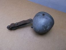 Přední světlomet na starší typ kola - 4