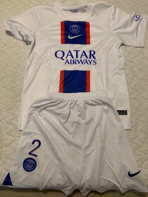 Dětské fotbalové dresy - Liverpool, Barcelona, paris, atd - 4