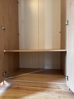 dřevěná komoda se skříňí - 4