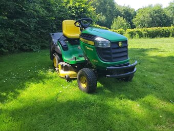 Zahradni traktor John Deere X155R - 4