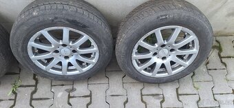 Peugeot 207 r15 - 4