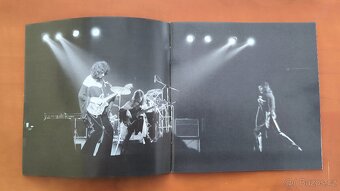 Queen-II - 4