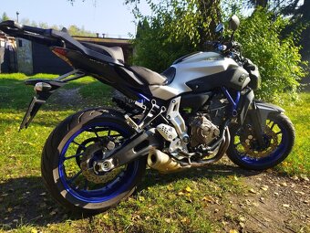 Yamaha MT-07 Race Blue series - 4