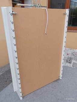 Zrcadlová skříňka - 4