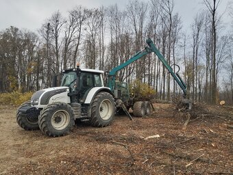 Traktor Valtra n142 - 4
