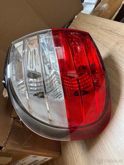 SVĚTLO ZADNÍ HYUNDAI H-1 STAREX 97-07 KOMPLET - 4