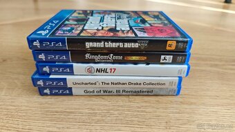 Sony Playstation 4 - 4