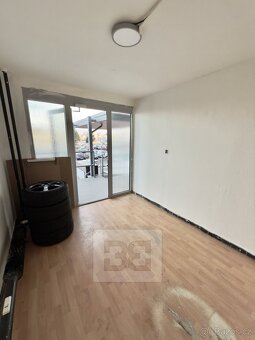 Pronájem komerčního prostoru 9 m², Nám. Svobody - Kladno - 4