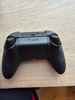 Microsoft Xbox Series Wireless Controller - 4